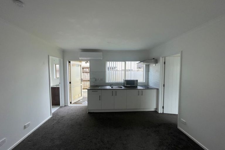 Photo of property in 9 Cambrian Crescent, Flat Bush, Auckland, 2016