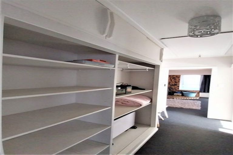 Photo of property in 3 Ambler Avenue, Glen Eden, Auckland, 0602