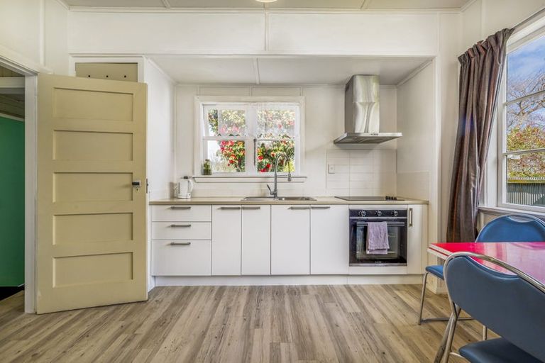 Photo of property in 32 Riley Crescent, Woolston, Christchurch, 8023