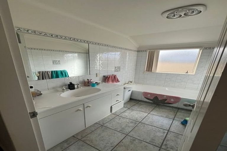 Photo of property in 14 Werahika Place, Whakatane, 3120