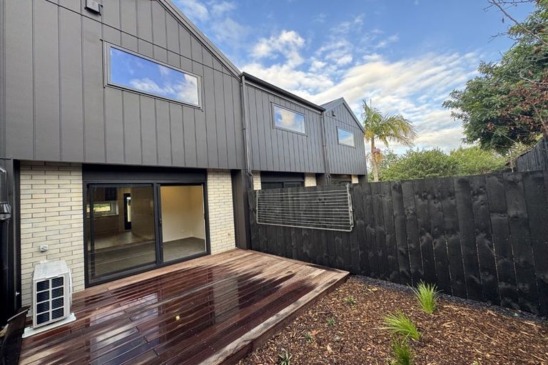 Photo of property in 13/42 Brandon Road, Glen Eden, Auckland, 0602