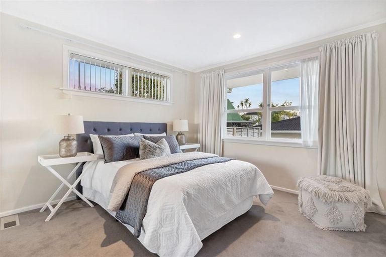 Photo of property in 1/114 Nile Road, Milford, Auckland, 0620