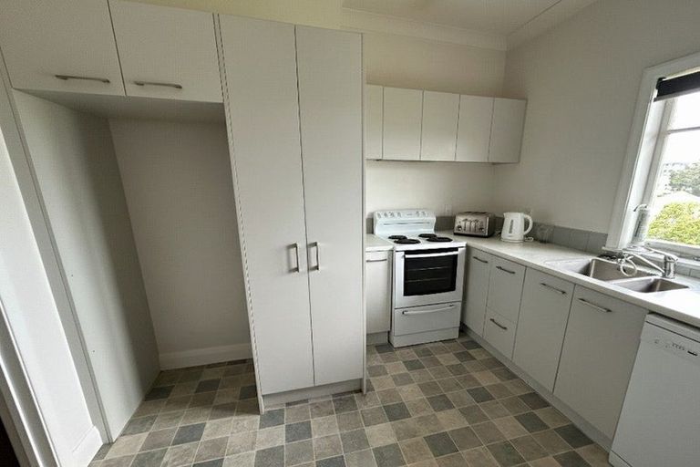 Photo of property in 1/18 Coles Crescent, Papakura, 2110