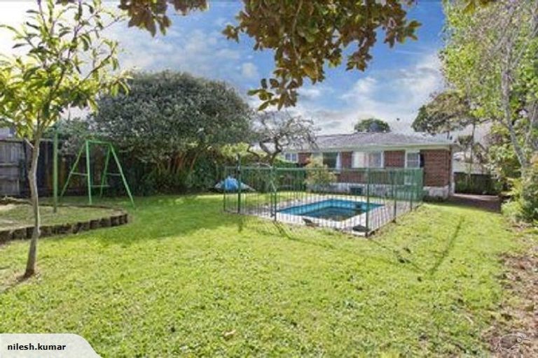 Photo of property in 2/16 Parker Avenue, New Lynn, Auckland, 0600