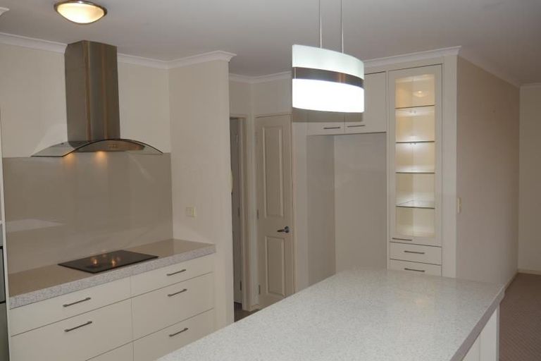 Photo of property in 24 Armstrong Farm Drive, East Tamaki Heights, Auckland, 2016