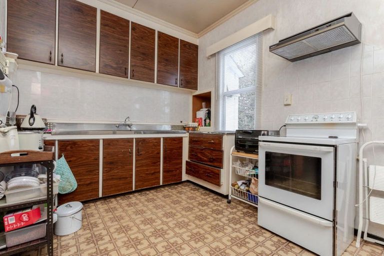 Photo of property in 36 Barraud Street, Dannevirke, 4930