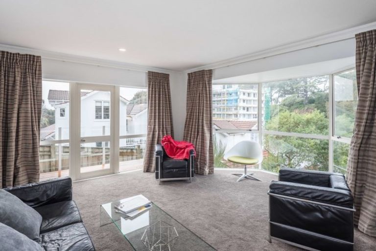 Photo of property in 1/14c Glenmore Street, Thorndon, Wellington, 6011