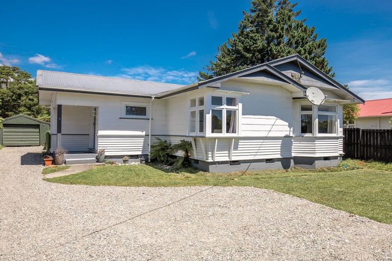 Photo of property in 14 Mcgill Street, Waimangaroa, Westport, 7891