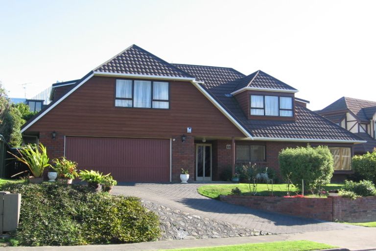 Photo of property in 41 Burbank Crescent, Churton Park, Wellington, 6037