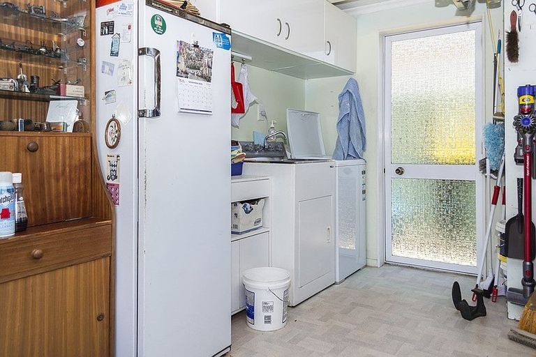 Photo of property in 1/36 Tukapa Street, Westown, New Plymouth, 4310