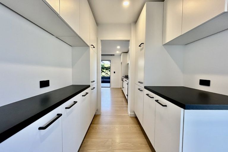 Photo of property in 2/4 Alvaston Drive, Halswell, Christchurch, 8025