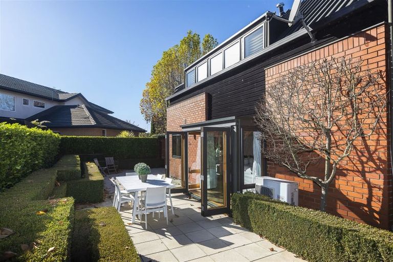 Photo of property in 114b Memorial Avenue, Burnside, Christchurch, 8053