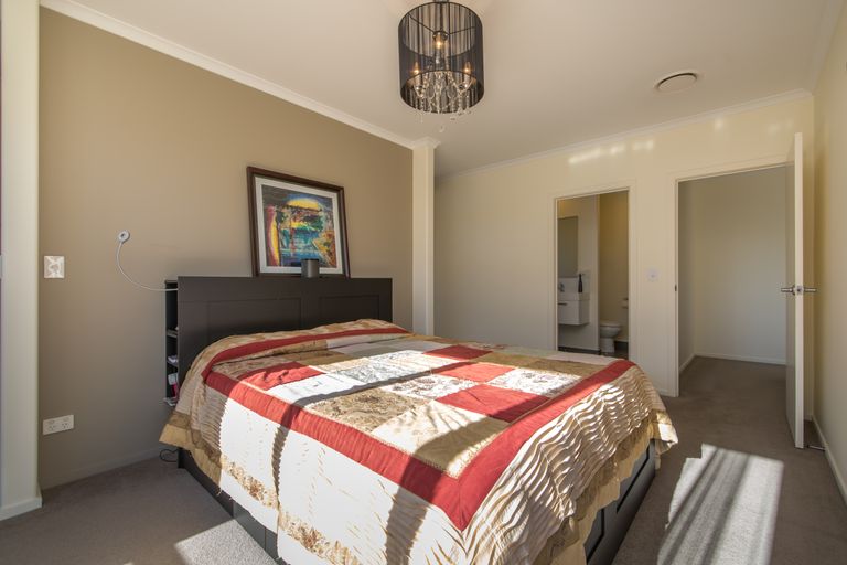 Photo of property in 68 Tutaipatu Avenue, Pegasus, 7612