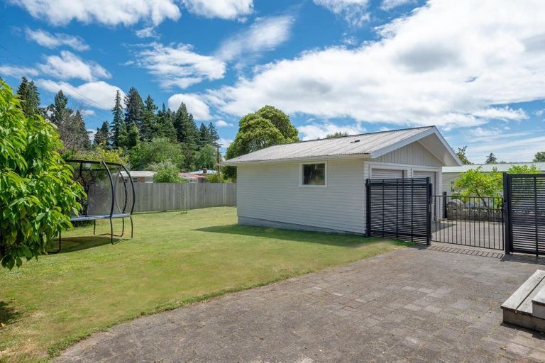 Photo of property in 35 Martin Street, Utuhina, Rotorua, 3015