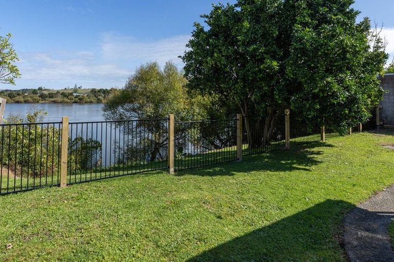 Photo of property in 222 Great South Road, Huntly, 3700