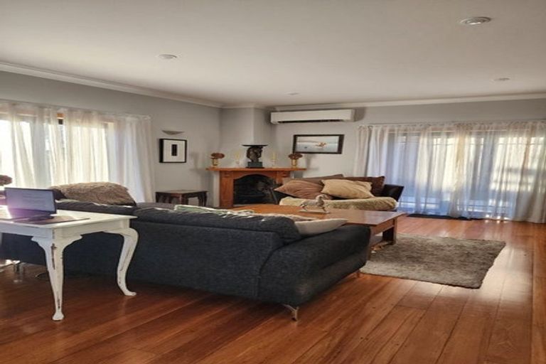 Photo of property in 2 Skinner Street, Blagdon, New Plymouth, 4310