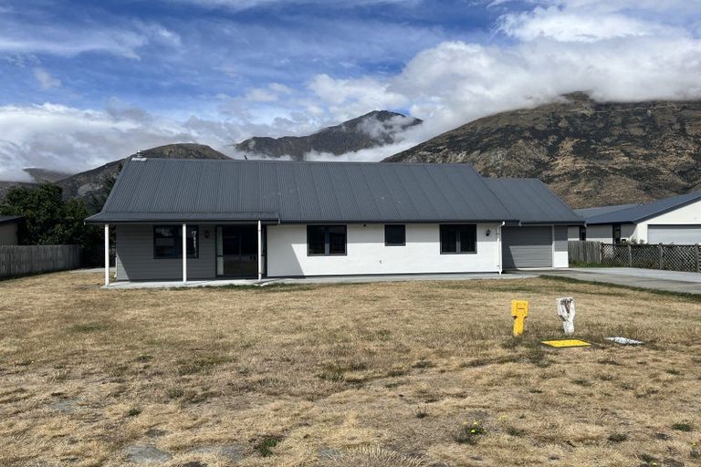 Photo of property in 14 Mavora Road, Lake Hayes, Queenstown, 9304