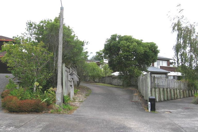 Photo of property in 11 Juliet Place, Forrest Hill, Auckland, 0620