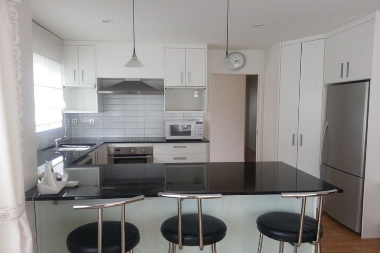 Photo of property in 207a Memorial Avenue, Burnside, Christchurch, 8053