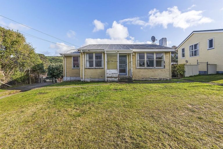 Photo of property in 38 Piko Street, Titahi Bay, Porirua, 5022