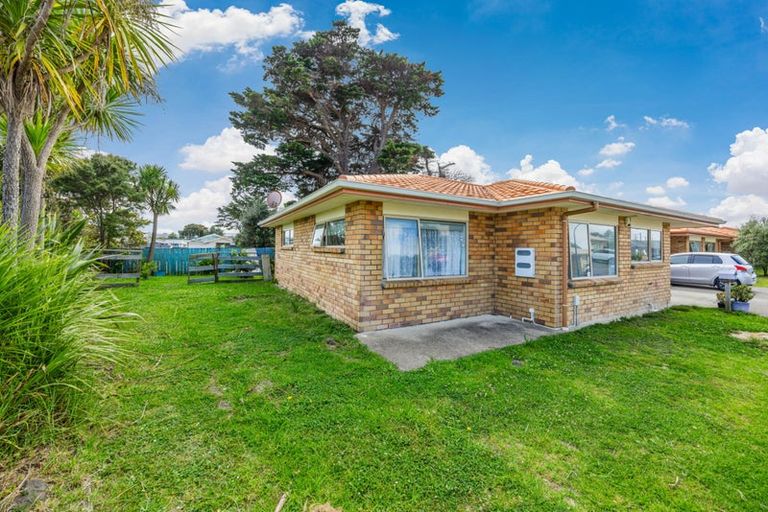 Photo of property in 23 Carlas Way, Ranui, Auckland, 0612