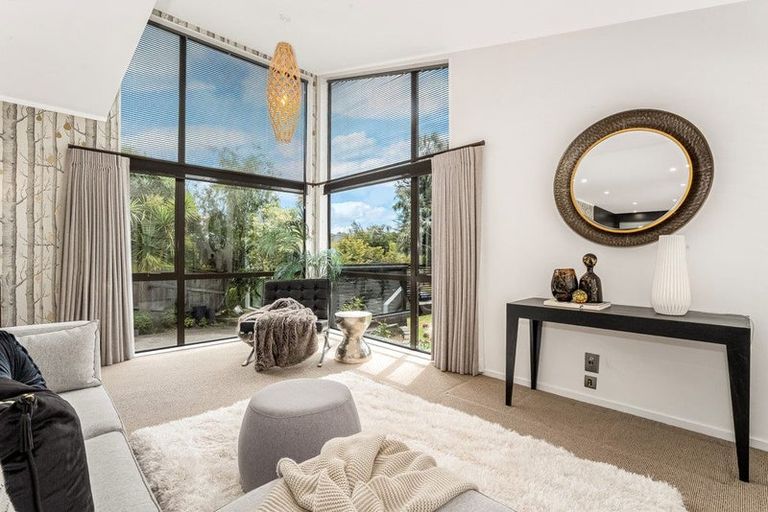 Photo of property in 37 Navigation Drive, Whitby, Porirua, 5024