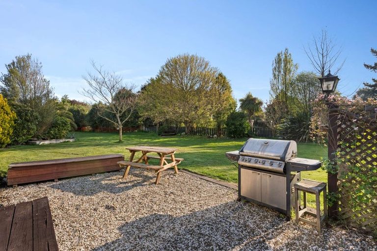 Photo of property in 14 Allin Drive, Waikuku Beach, 7402