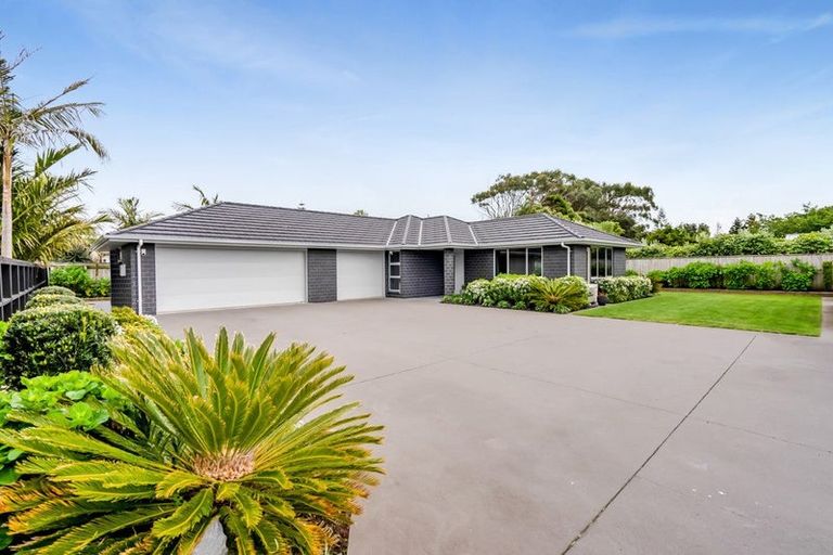 Photo of property in 15 Keene Drive, Bell Block, New Plymouth, 4312