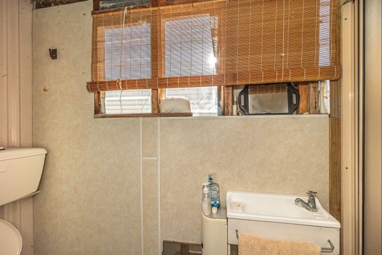 Photo of property in 25 Himatangi Street, Himatangi Beach, Foxton, 4891