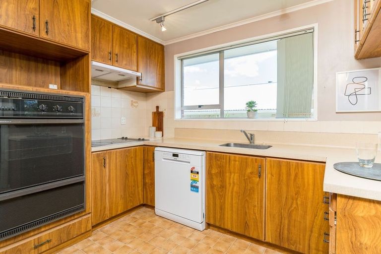 Photo of property in 10 Kinmont Crescent, Kinmont Park, Mosgiel, 9024