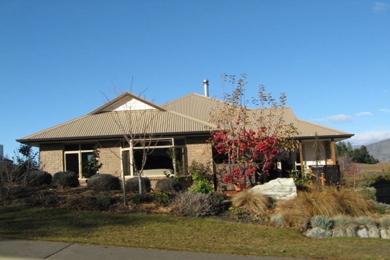 Photo of property in 3 Totara Terrace, Wanaka, 9305