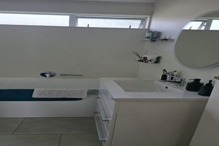 Photo of property in 6 Kekerenga Street, Strathmore Park, Wellington, 6022