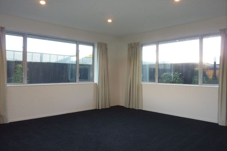 Photo of property in 9 Wisteria Lane, Rangiora, 7400