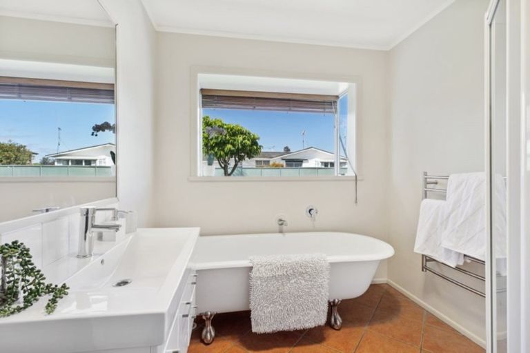 Photo of property in 15 Hemans Street, Leamington, Cambridge, 3432