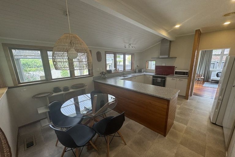 Photo of property in 26 Burma Road, Khandallah, Wellington, 6035