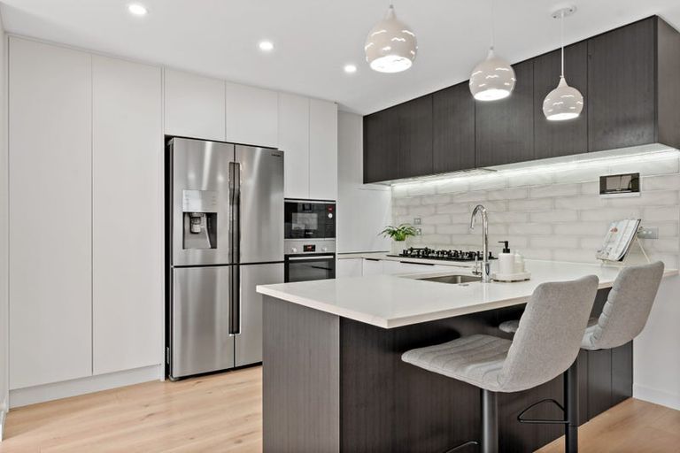 Photo of property in 10d Windlass Street, Long Bay, Auckland, 0630