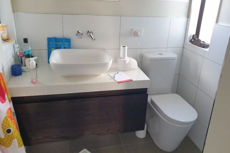 Photo of property in 4/45 Rawene Road, Birkenhead, Auckland, 0626