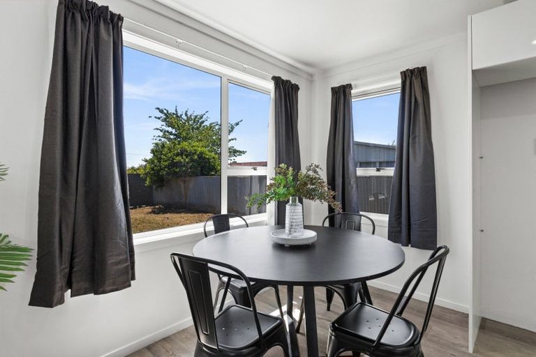 Photo of property in 37 Elliott Street, Taradale, Napier, 4112