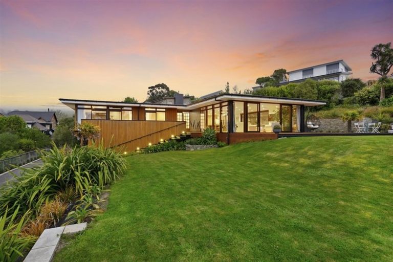 Photo of property in 144 Clifton Terrace, Clifton, Christchurch, 8081