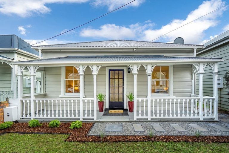 Photo of property in 17 Anne Street, Devonport, Auckland, 0624