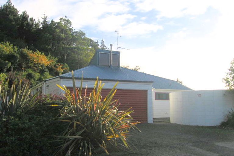 Photo of property in 12 Bishops Glen, Tawa, Wellington, 5028