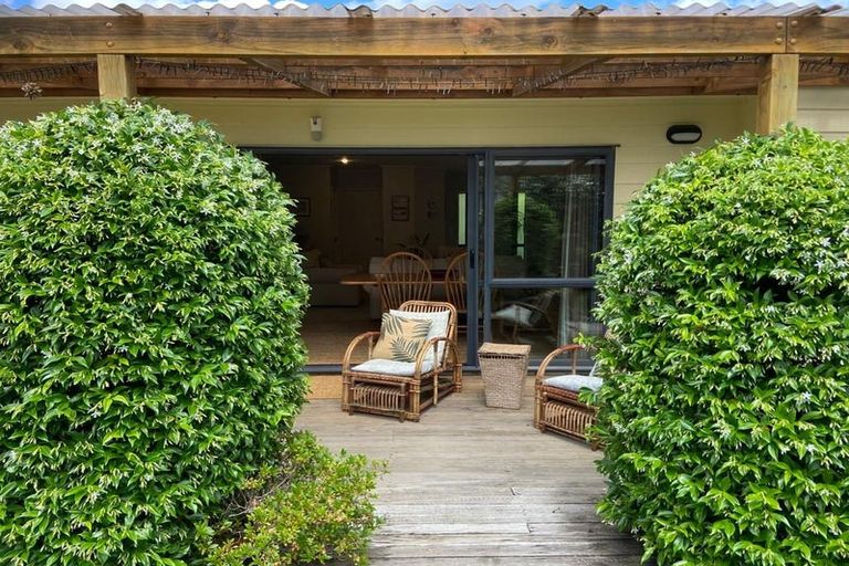 Photo of property in 1b Tudor Grove, Whitianga, 3510