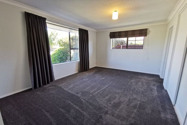 Photo of property in 72 Sabys Road, Halswell, Christchurch, 8025