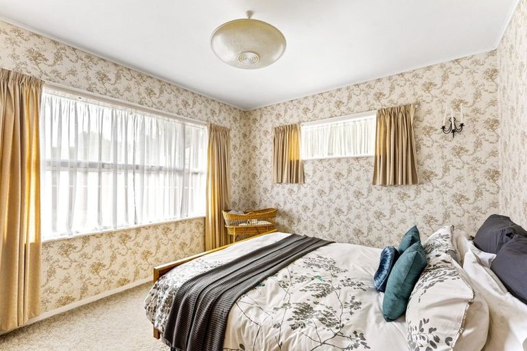 Photo of property in 12 Manuka Street, Stokes Valley, Lower Hutt, 5019