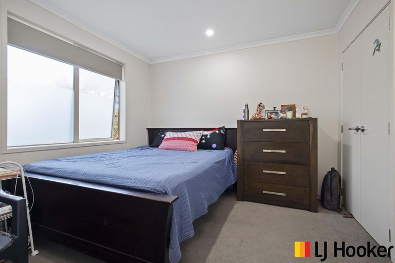 Photo of property in 13 Akeake Lane, Manurewa, Auckland, 2102