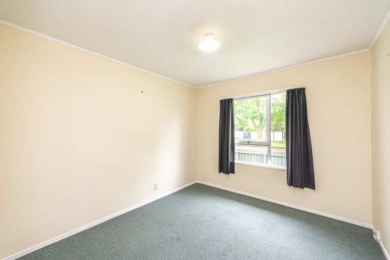 Photo of property in 15 Massey Street, Aramoho, Whanganui, 4500