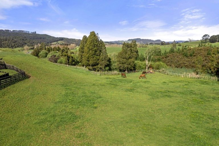 Photo of property in 11 Mangakino Road, Raglan, 3295