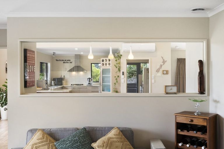 Photo of property in 14 Coralsea Way, Arkles Bay, Whangaparaoa, 0932