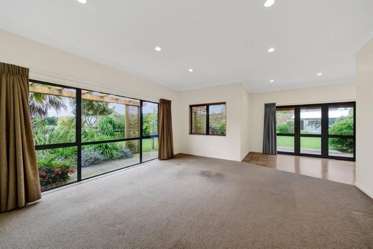 Photo of property in 396 Turuturu Road, Hawera, 4674