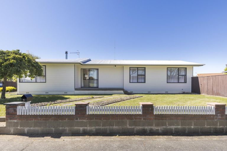 Photo of property in 1 Wyndham Street, Awapuni, Palmerston North, 4412